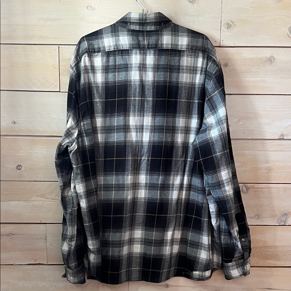 Banana Republic Men's Black and White Plaid Flannel Shirt Untucked Fit sz XXL - Picture 3 of 3